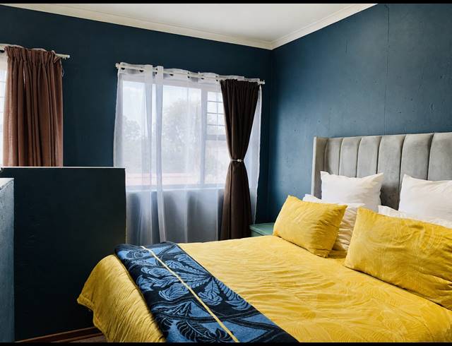 2 BEDROOM APARTMENT FOR SALE IN VANDERBIJLPARK SE 6
